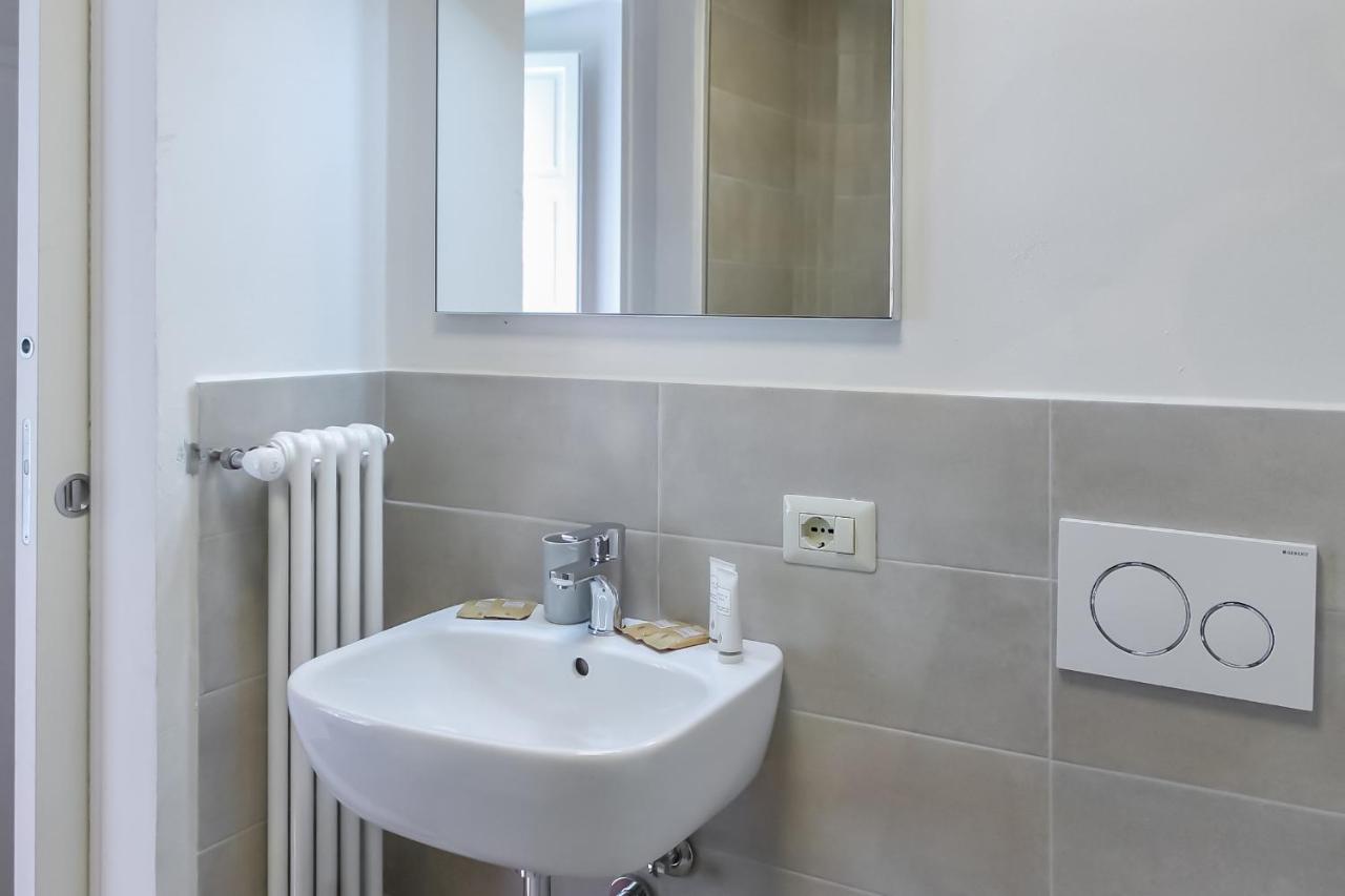 Appartamento Del Battistero - Affitti Brevi Italia ลุคคา ภายนอก รูปภาพ